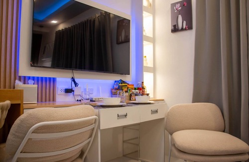 Bantud Hacienda Condo | Cozy 1-Studio condo with swimming pool, gym, WiFi in marvelous Bacolod City