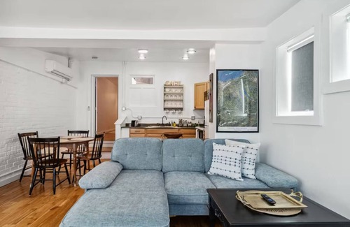 Geneva Apartment | Cozy 1BDR APT in Vibrant Downtown Geneva