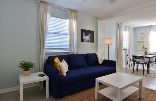 Jacksonville Beach Apartment | Cozy 1BR Beach Hideaway - One block to beach