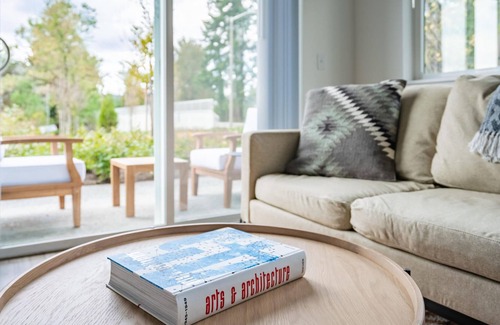 Redmond Apartment | Cozy 1BR in Redmond, Gym + Pet-Friendly