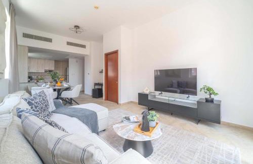Motor City Apartment | Cozy 1BR in the Peaceful Community of Motor City