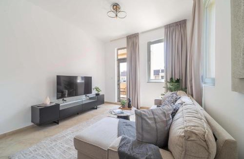 Motor City Apartment | Cozy 1BR in the Peaceful Community of Motor City