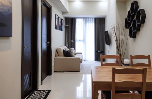 Bonifacio Global City Apartment | Cozy 1BR in Uptown Parksuites T2 bgc Tag