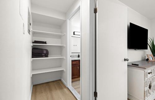 Royal Oak Apartment | Cozy 1BR Lower Flat in Royal Oak