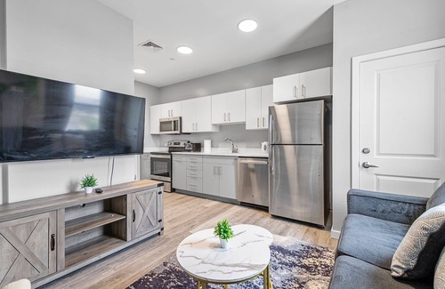 Everett Apartment | Cozy 1BR Near Encore Boston 0103