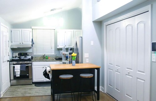 Westside House | Cozy 1BR Near Midtown, Close To All ATL Events