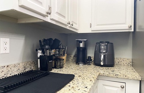 Westside House | Cozy 1BR Near Midtown, Close To All ATL Events