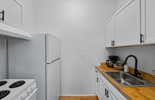 Mount Auburn Apartment | Cozy 1BR Near Zoo, UC, Hospitals