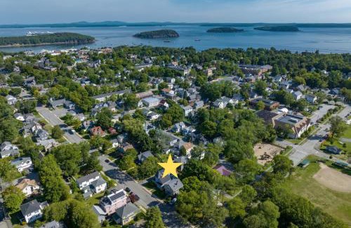 Bar Harbor Apartment | Cozy 1BR w/4min walk to Downtown [Blueberry Hill]