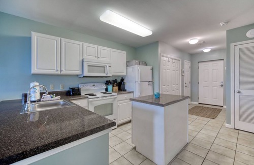 Orange Beach Condo | Cozy 2/2 Sleeps 5. Welcome to Grand Caribbean 117