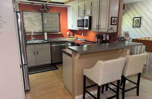 Elkhorn Village Condo | Cozy 2 bd/2 ba Condo w/dual decks minutes from town & slopes!