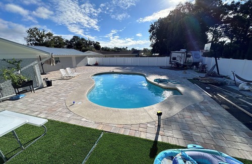 Arlington House | Cozy 2 bed/ 1 bath Poolside Tiny Home