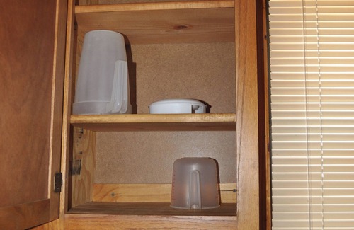 Byrdstown Cabin | Cozy 2 Bed 2 Story Chalet w/Scenic Views and Waterfront Access #23