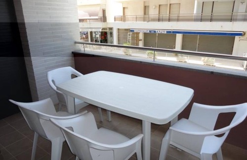 Torredembarra Apartment | Cozy 2-Bed Apartment with Pool, Terrace & Parking, Just 150m from the Sea in Torredembarra