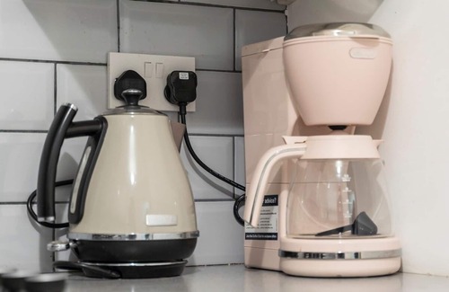 Dartford Apartment | Cozy 2 Bed Apartment in Kent, Perfect for Relocation or Contractor