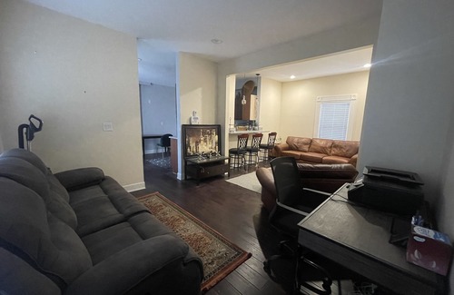 Fitchburg House | Cozy 2 bed suit
