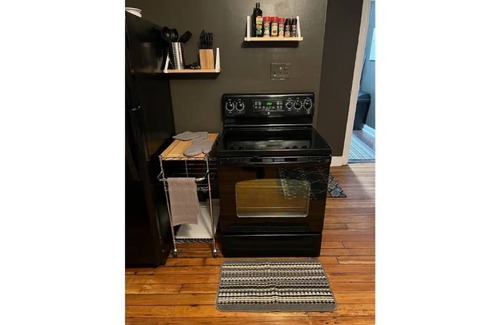 Federal Hill House | Cozy 2 Bed W/FREE Parking in ❤️ of Little Italy