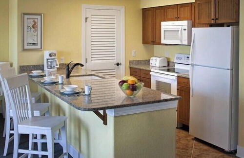 Palmetto Dunes Condo | Cozy 2-bedroom condo with daily golf, fitness room, WiFi in Hilton Head Island.