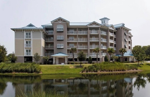 Palmetto Dunes Condo | Cozy 2-bedroom condo with daily golf, fitness room, WiFi in Hilton Head Island.