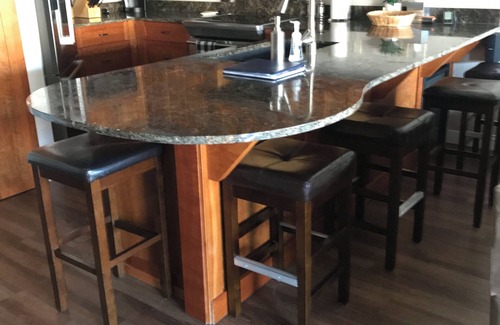 Chelan Condo | Cozy 2-bedroom, 2-bath condo at Peterson's Waterfront on Lake Chelan.