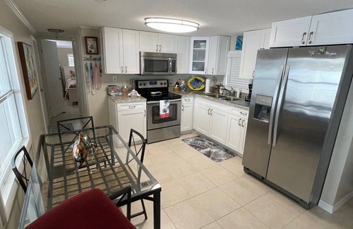 Key Largo Village House | Cozy 2 Bedroom 2 Bath Canal Front Home Key Largo