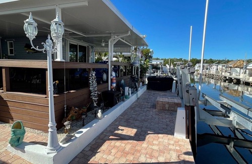 Key Largo Village House | Cozy 2 Bedroom 2 Bath Canal Front Home Key Largo