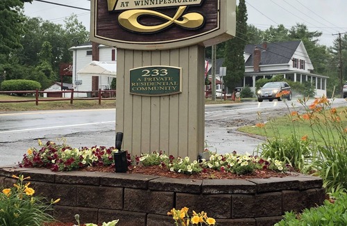 Weirs Beach Condo | Cozy 2 bedroom 2bath condo Weirs Beach Lake Winnipesaukee Laconia, NH Gunstock