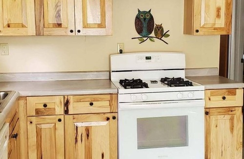 Montello House | Cozy 2 Bedroom All Season Cottage on Montello Lake