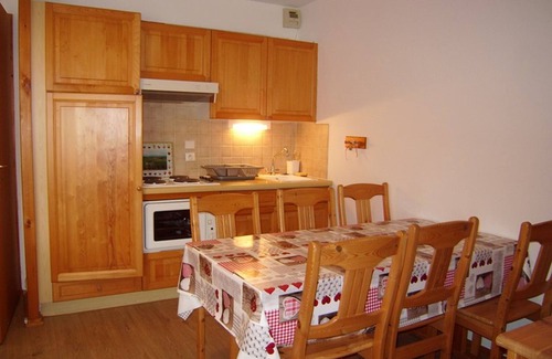 Crest-Voland Apartment | Cozy 2-Bedroom Apartment for 4 with Terrace, Parking, and Modern Amenities in Crest-Voland