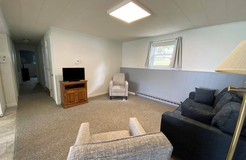Salsbury Cove Apartment | Cozy 2-Bedroom Apartment with Beach Access in Bar Harbor