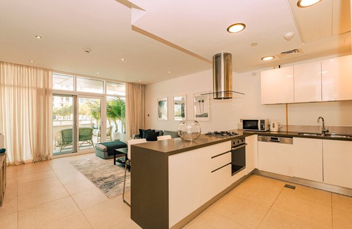 Al Raha Beach Apartment | Cozy 2-bedroom apartment in beautiful Abu Dhabi with fitness room, WiFi