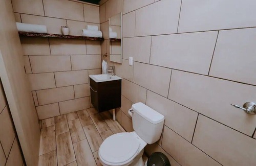 San Isidro Apartment | Cozy 2-bedroom apartment in pleasant Alajuela with WiFi, AC and panoramic view