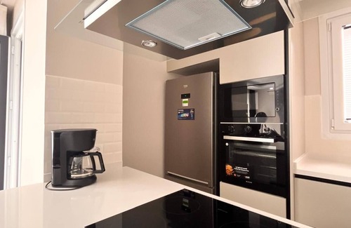 Besiktas Apartment | Cozy 2-bedroom apartment in marvelous Beşiktaş/Istanbul with fitness room, WiFi