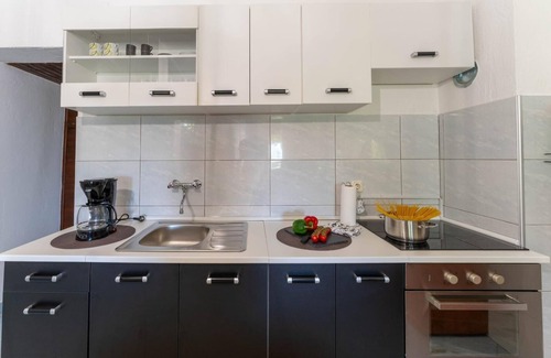 Peruski Apartment | Cozy 2-bedroom apartment in enjoyable Peruški