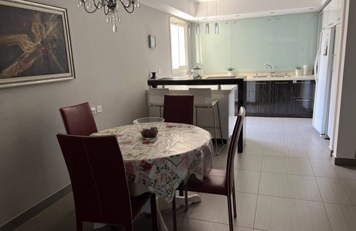 Ashdod Apartment | Cozy 2-bedroom apartment in Ashdod close to Leonardo Hôtel: REF/ALBERTO