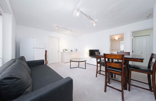 Oakridge Apartment | Cozy 2-Bedroom Basement Guesthouse with Private Entrance