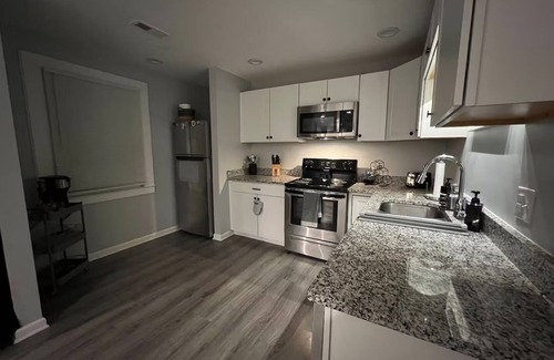 Forest Acres House | Cozy 2-bedroom bungalow with AC, WiFi in Columbia near Fort Jackson