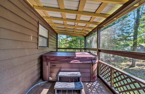 Wellington Cabin | Cozy 2-bedroom cabin in charming Wellington with Hot tub