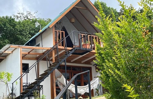 Monteverde Ski Chalet | Cozy 2-bedroom chalet in welcoming Monteverde with WiFi