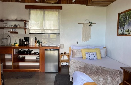 Monteverde Ski Chalet | Cozy 2-bedroom chalet in welcoming Monteverde with WiFi