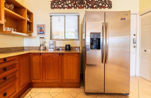 Tamarindo Condo | Cozy 2-bedroom condo with balcony