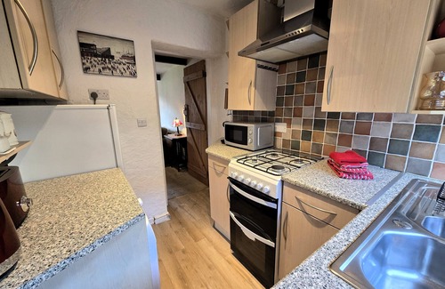 Holmbridge Cottage | Cozy 2-Bedroom Cottage – Just outside of Holmfirth