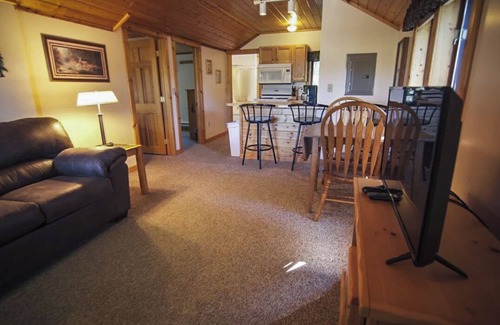 Munising Cottage | Cozy 2 bedroom cottage with full kitchen minutes from Pictured Rocks Cruises!