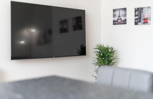Shepherd's Bush Apartment | Cozy 2-Bedroom Flat in Central West London