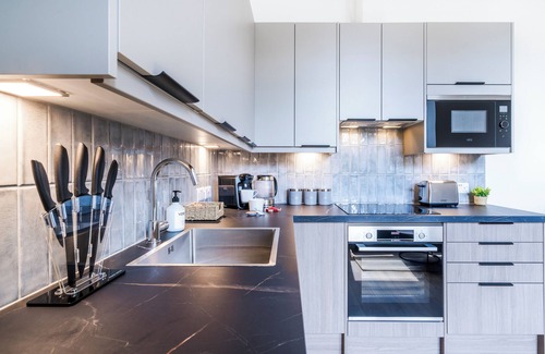 Sutton West Apartment | Cozy 2 Bedroom Flat in Sutton/London