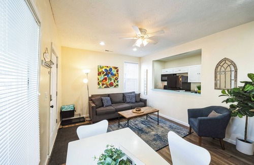 Ludlow House | Cozy 2 Bedroom Getaway
