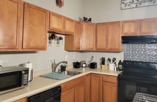 Fairbanks Apartment | Cozy 2 bedroom guesthouse at Squirrel Hollow