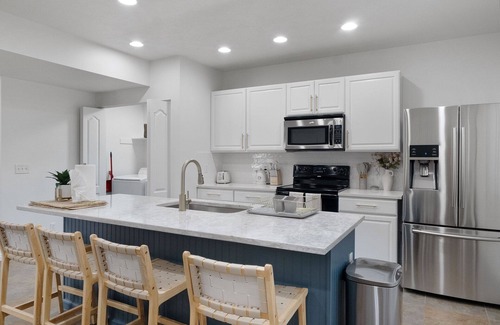 Farmington House | Cozy 2-bedroom house in enjoyable Fruit Heights with WiFi, AC