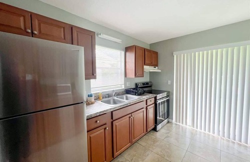 Dade City House | 🌻 Cozy 2 Bedroom Home, Dade City #2 | Perfect for Short or Extended Stays!