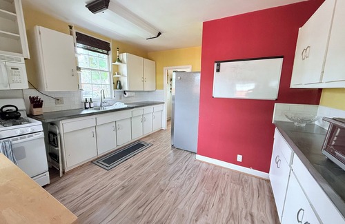Leucadia House | Cozy 2-Bedroom Home Just Blocks from the Beach